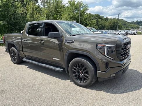 Used 2023 GMC Sierra 1500 Elevation AWD/4WD image 7