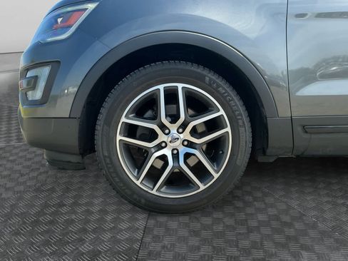 Used 2017 Ford Explorer Sport w/ Equipment Group 401A AWD/4WD image 13