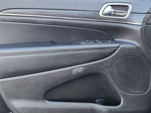 Certified 2021 Jeep Grand Cherokee Limited w/ Premium Lighting Group image 14