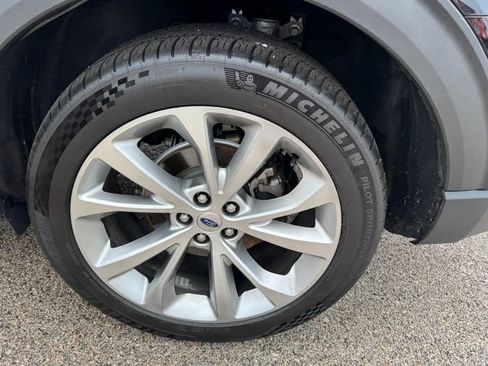 Used 2021 Ford Explorer Platinum w/ Equipment Group 601A AWD/4WD image 7
