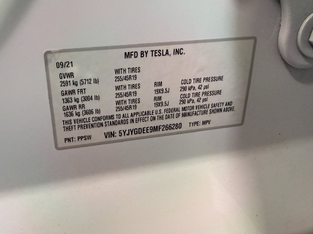Used 2021 Tesla Model Y Long Range AWD/4WD image 91