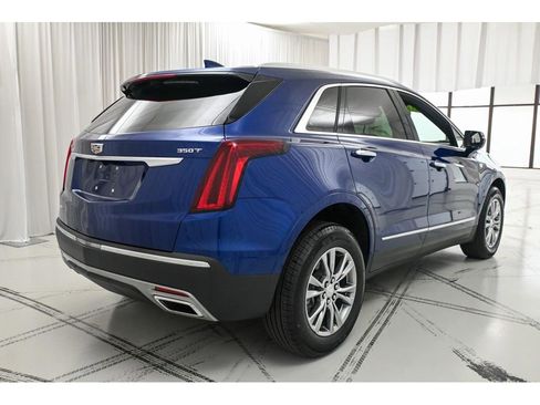 Used 2023 Cadillac XT5 Premium Luxury image 7