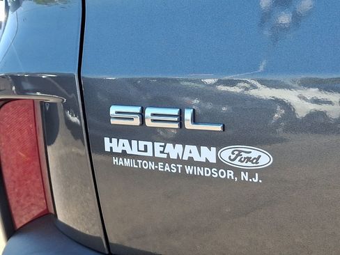 Used 2020 Ford Escape SEL AWD/4WD image 29