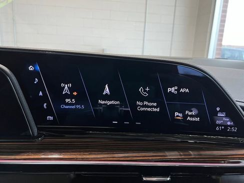 Certified 2023 Cadillac Escalade ESV Premium Luxury image 24