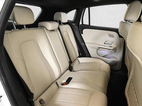 Certified 2025 Mercedes-Benz GLA 250 4MATIC image 21