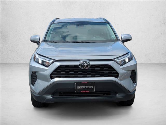 Used 2025 Toyota RAV4 XLE FWD image 2