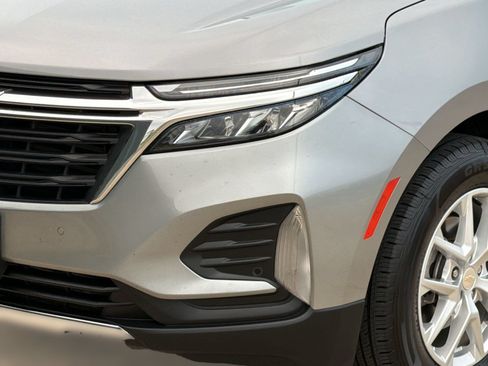 Used 2023 Chevrolet Equinox LT FWD image 11