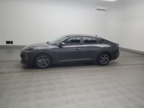 Used 2025 Kia K4 FWD image 2