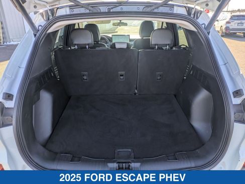 Used 2025 Ford Escape Base image 34