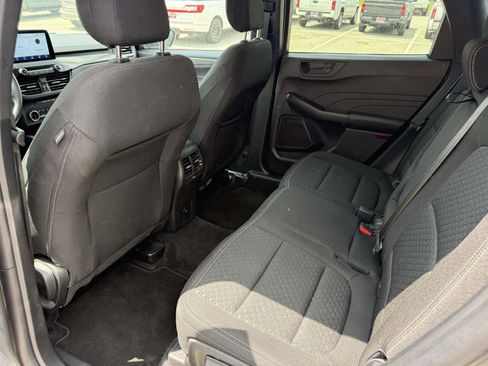 Used 2025 Ford Escape Active AWD/4WD image 11
