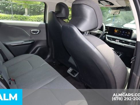 Used 2025 Kia K4 FWD image 22