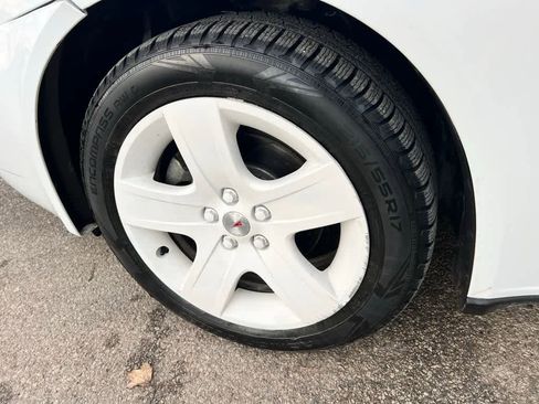 Used 2009 Pontiac G6 Sedan w/ Preferred Package image 10