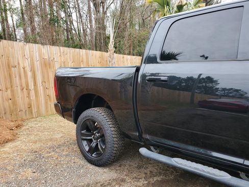 Used 2017 RAM 1500 Sport w/ Quick Order Package 26Q Night AWD/4WD image 12