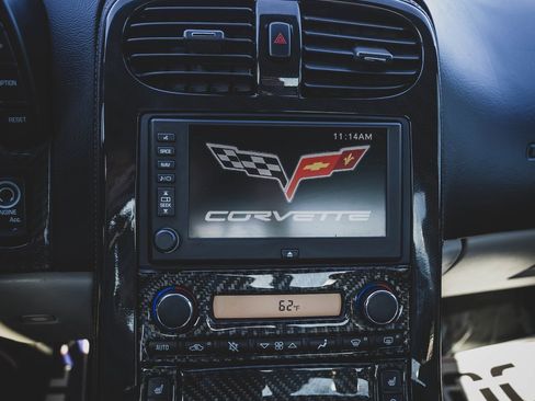 Used 2013 Chevrolet Corvette Grand Sport w/ 3LT Preferred Equipment Group image 4