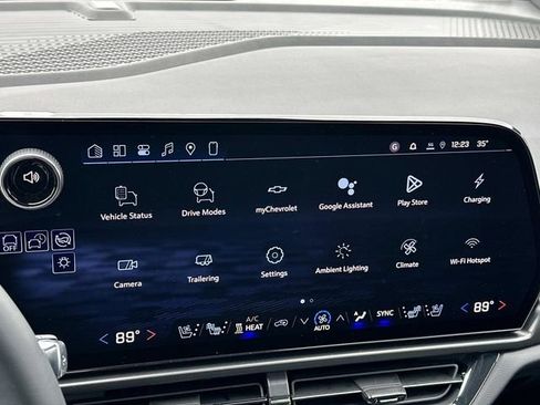 New 2026 Chevrolet Equinox EV RS image 16
