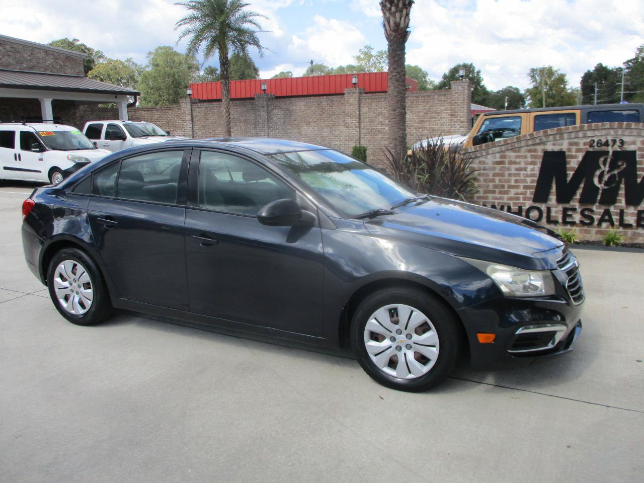 Used 2015 Chevrolet Cruze LS FWD image 17