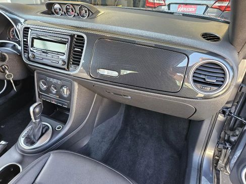 Used 2015 Volkswagen Beetle R-Line image 14