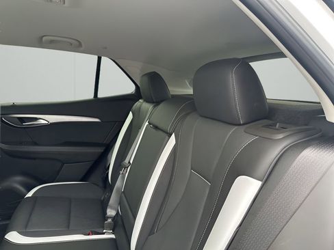 Used 2025 Buick Envision Sport Touring image 19