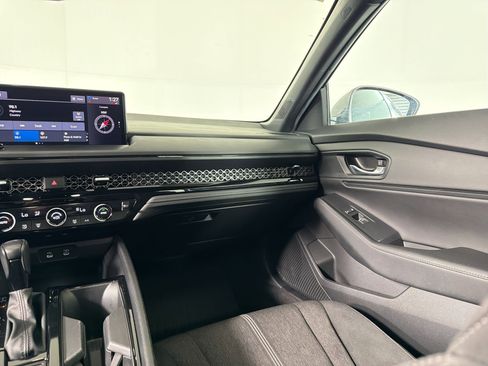 Used 2024 Honda Accord Sport image 28
