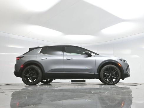 New 2026 Chevrolet Equinox EV LT w/ LPO, Blackout Package AWD/4WD image 79