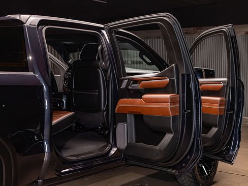 Used 2023 GMC Sierra 1500 Denali Ultimate image 30