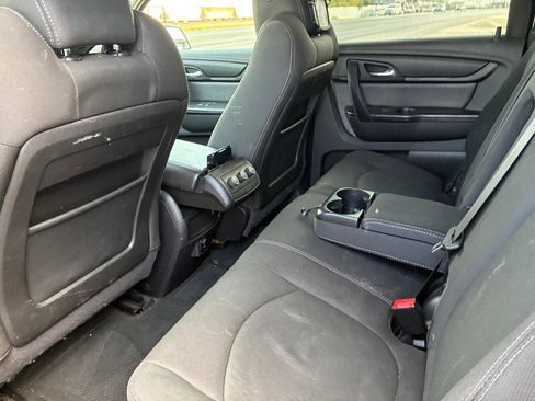 Used 2016 GMC Acadia SLE FWD image 21