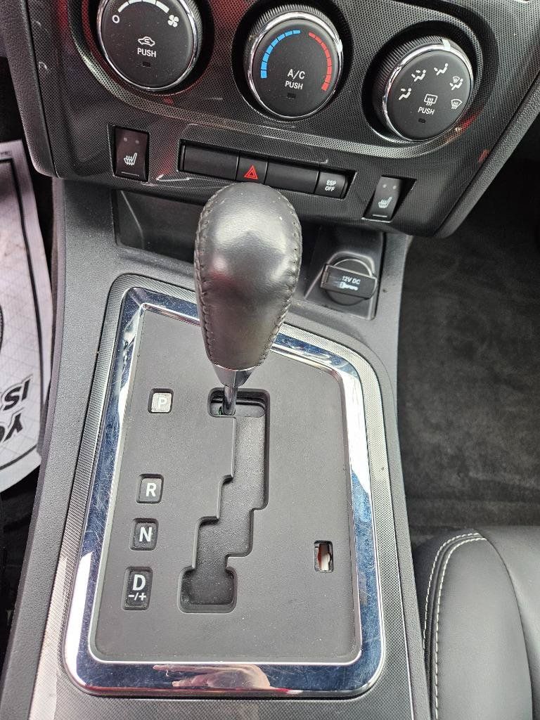 Used 2010 Dodge Challenger R/T RWD image 32