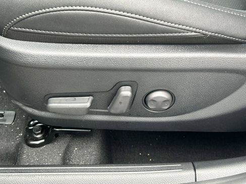 New 2026 Kia Seltos EX image 24