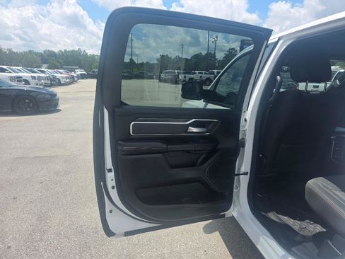 Used 2023 RAM 1500 Big Horn AWD/4WD image 9