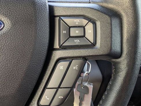 Used 2018 Ford F150 XLT w/ Equipment Group 302A Luxury RWD image 5