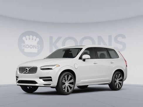 Used 2024 Volvo XC90 T8 Plus w/ Protection Package Premier AWD/4WD image 1