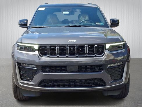 New 2026 Jeep Grand Cherokee Summit w/ Adv Protech Group IV AWD/4WD image 2