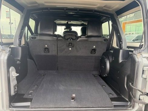 Used 2022 Jeep Wrangler Unlimited Rubicon image 29
