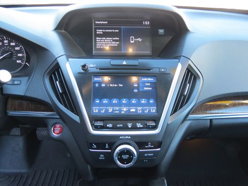 Used 2018 Acura MDX FWD image 19