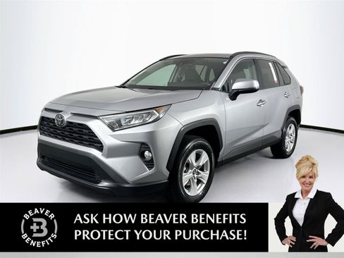 Used 2020 Toyota RAV4 XLE w/ Convenience Package FWD image 1