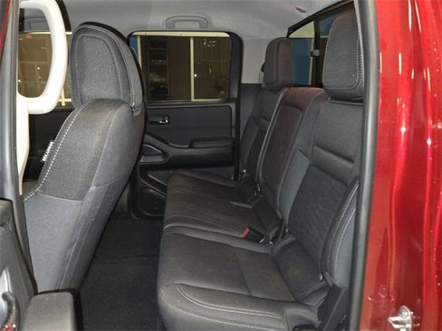 Used 2024 Nissan Frontier SV w/ SV Convenience Package image 21