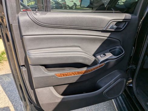 Used 2016 Chevrolet Suburban LTZ AWD/4WD image 34