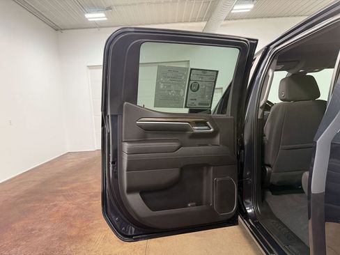 Used 2022 Chevrolet Silverado 1500 LT image 49