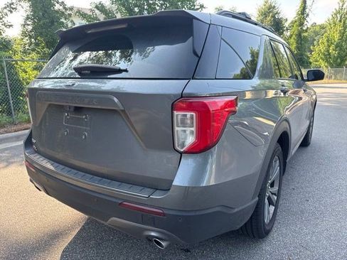 Used 2024 Ford Explorer XLT w/ Equipment Group 202A RWD image 13