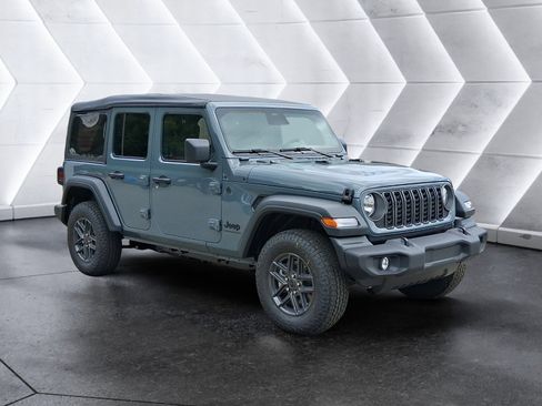 New 2025 Jeep Wrangler Unlimited Sport image 8
