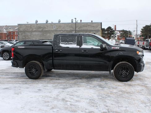 Used 2024 Chevrolet Silverado 1500 LT Trail Boss w/ LT Trail Boss Premium Package image 4