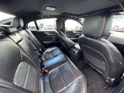Used 2020 Jaguar XE S AWD/4WD image 23