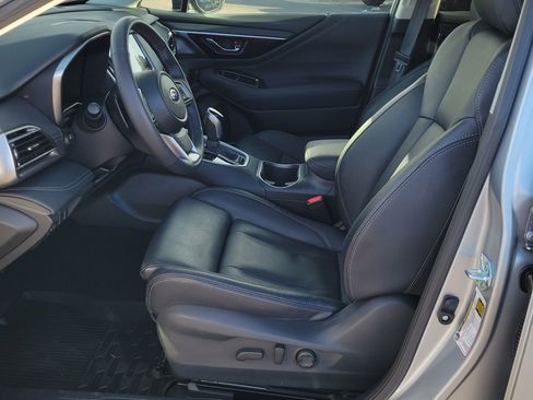 Used 2025 Subaru Outback Touring XT image 6