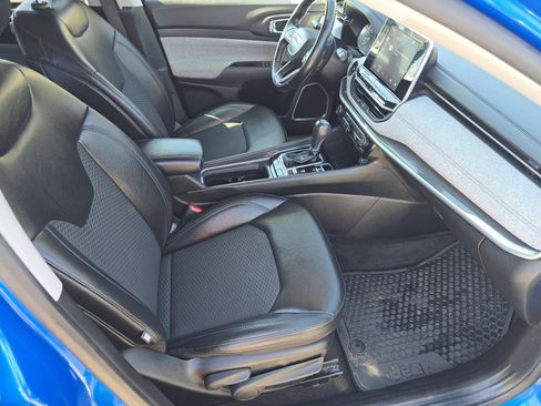 Used 2022 Jeep Compass Latitude w/ Convenience Group image 24