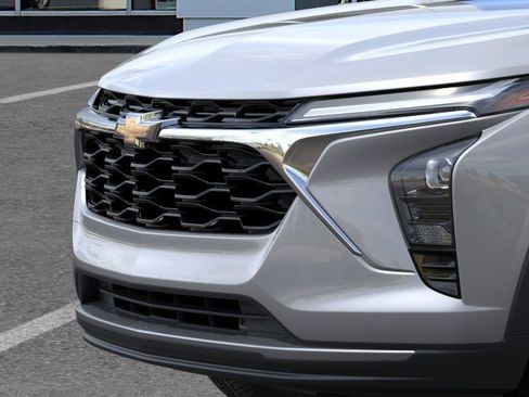 New 2026 Chevrolet Trax LT w/ LT Convenience Package FWD image 13