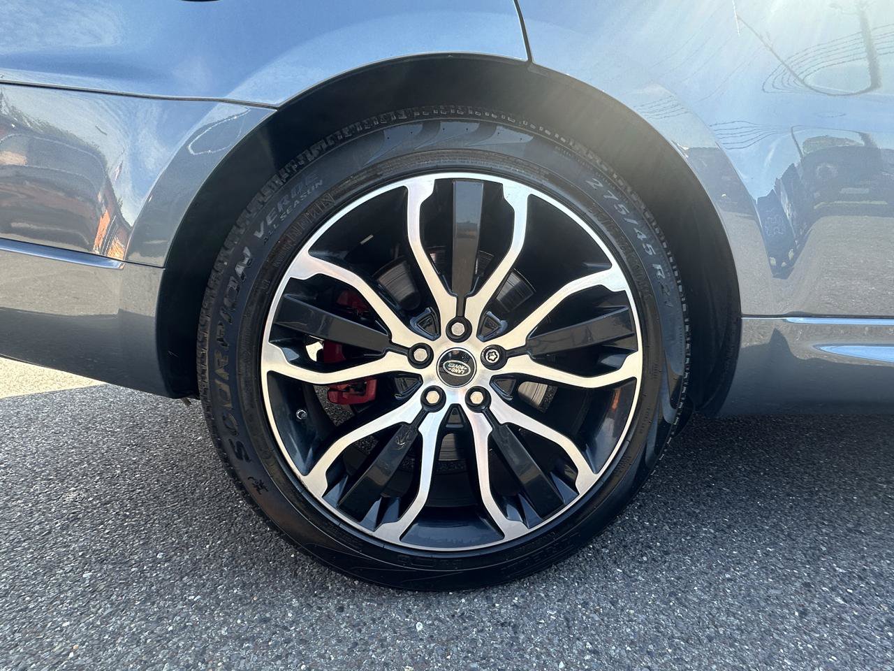 Used 2019 Land Rover Range Rover Sport Supercharged AWD/4WD image 29