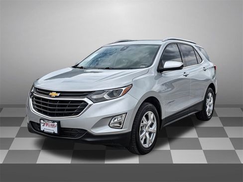 Used 2020 Chevrolet Equinox LT image 3