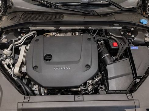 Used 2023 Volvo S90 B6 Plus AWD/4WD image 3