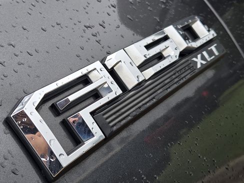 Used 2019 Ford F150 XLT w/ Equipment Group 302A Luxury image 10