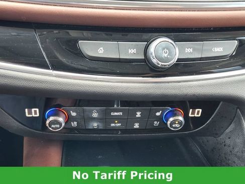 Used 2020 Buick Enclave Avenir w/ Avenir Technology Package FWD image 17